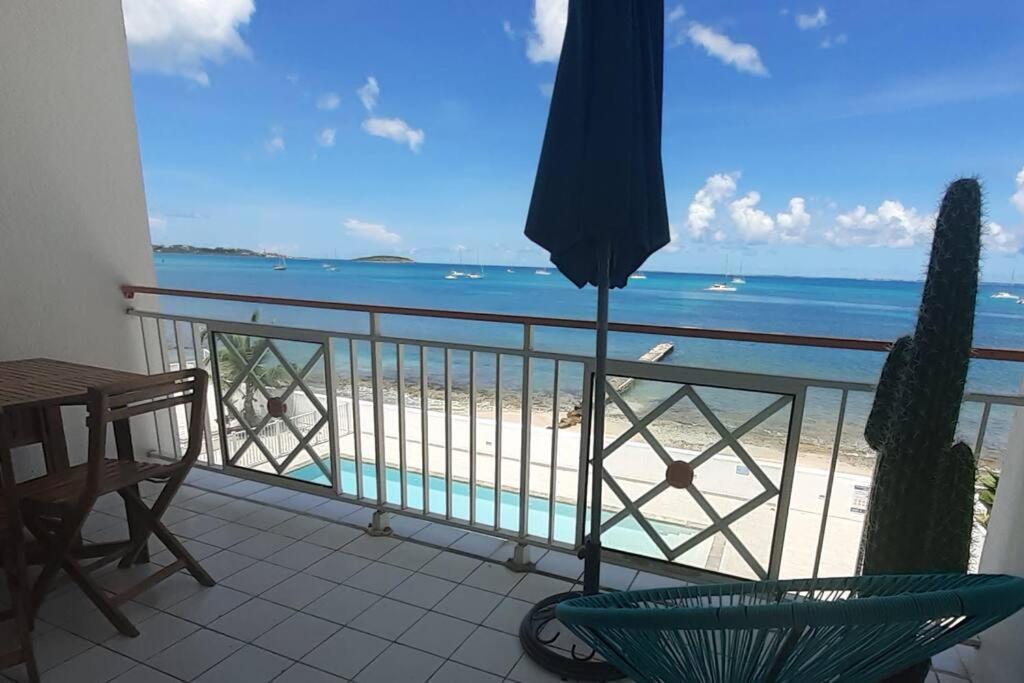 Superbe studio Dolce Vita vue mer plage piscine Marigot  Buitenkant foto